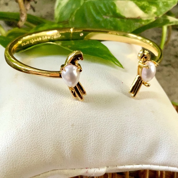 Kate Spade Gold Pearl LOVE BIRD Bracelet⭐️NEW W/TAG Hinge Spring Scene Bird CUFF - Picture 10 of 14